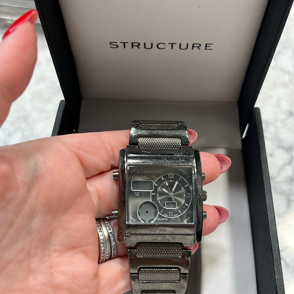 Men’s structure watch